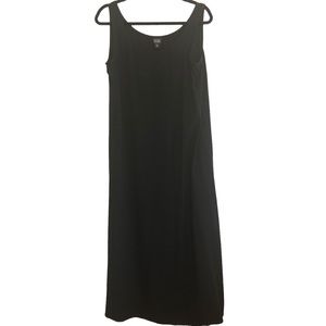 Eileen Fisher 100%  Black Silk Scoopneck Long Dress Size Medium - correct measur
